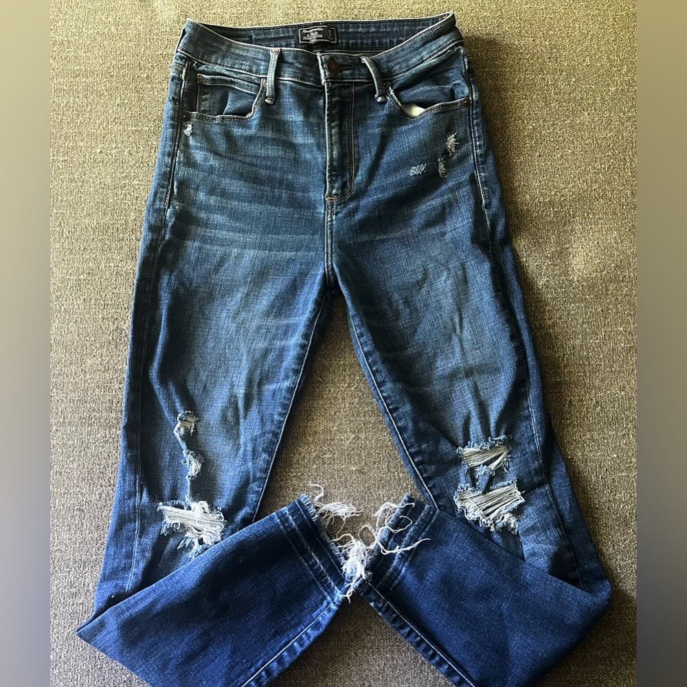 Abercrombie & Fitch Dark Blue Jeans